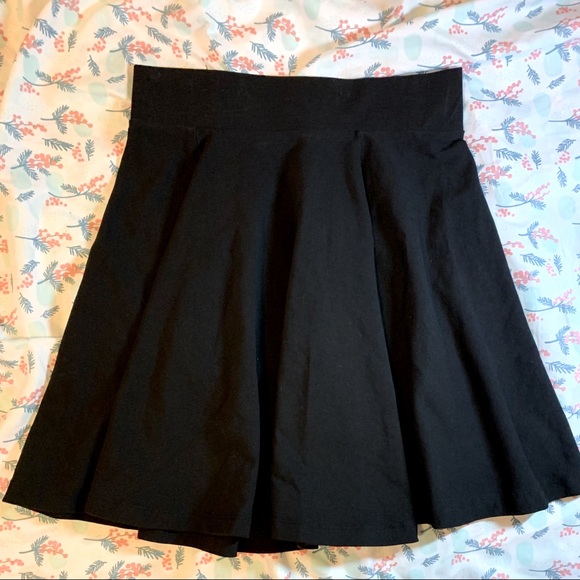 H&M Pleated Mini Skirt NWoT - Picture 1 of 5